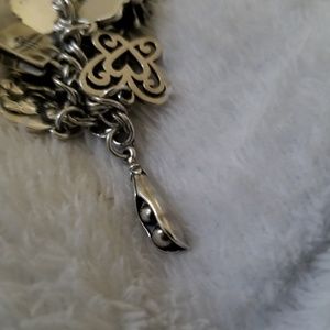 James avery two peas in a pod